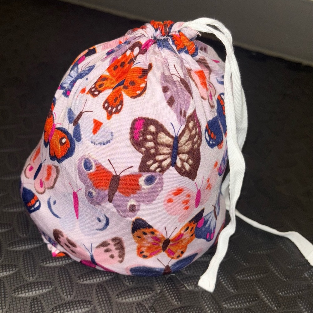 Little Sleepies butterfly kisses crib sheet